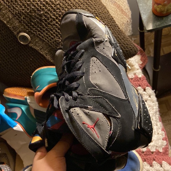 Jordans - Picture 2 of 3